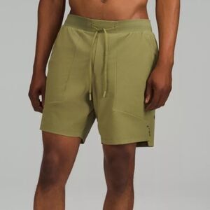 Lululemon License to Train Green Men's Athletic Shorts Small